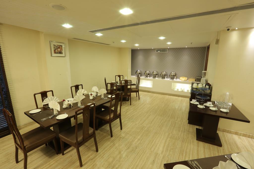 Five Elements Hotels Delhi- North Avenue New Delhi Exteriör bild