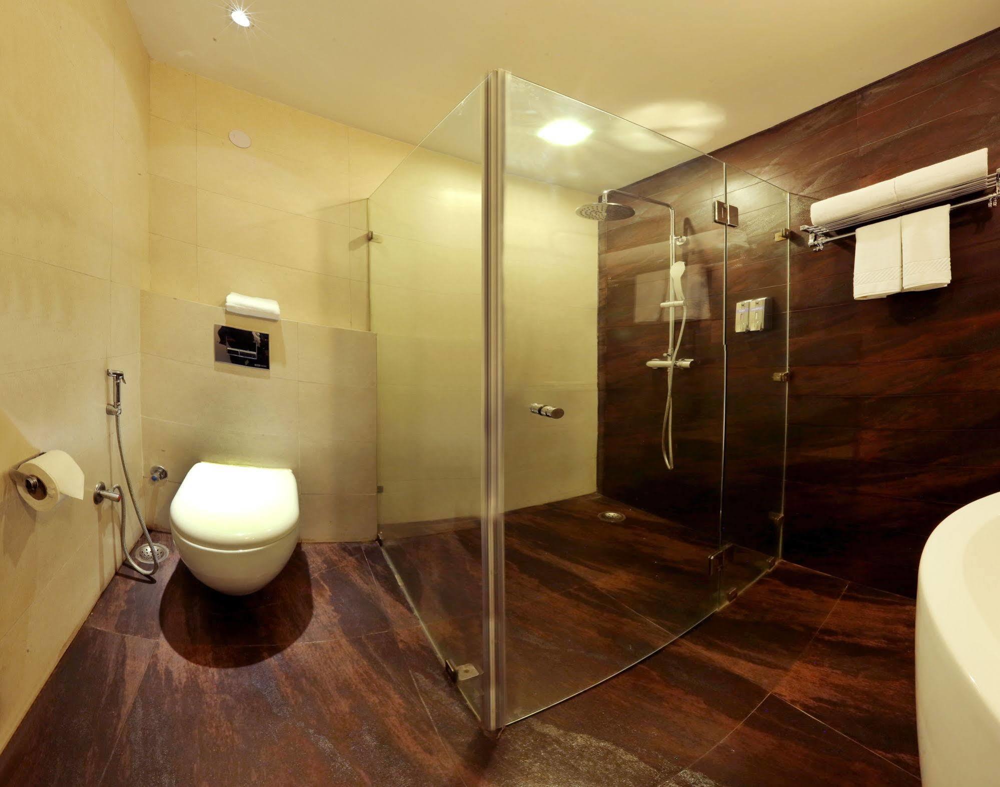 Five Elements Hotels Delhi- North Avenue New Delhi Exteriör bild